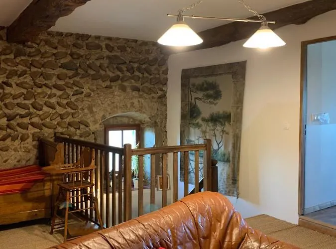 Oda ve Kahvaltı Chateau De La Saone