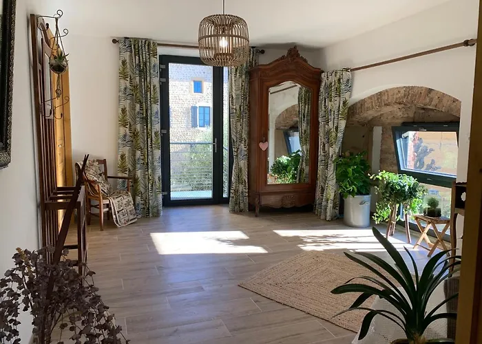 Chateau De La Saone 3*