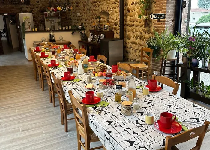Chateau De La Saone Couette-café