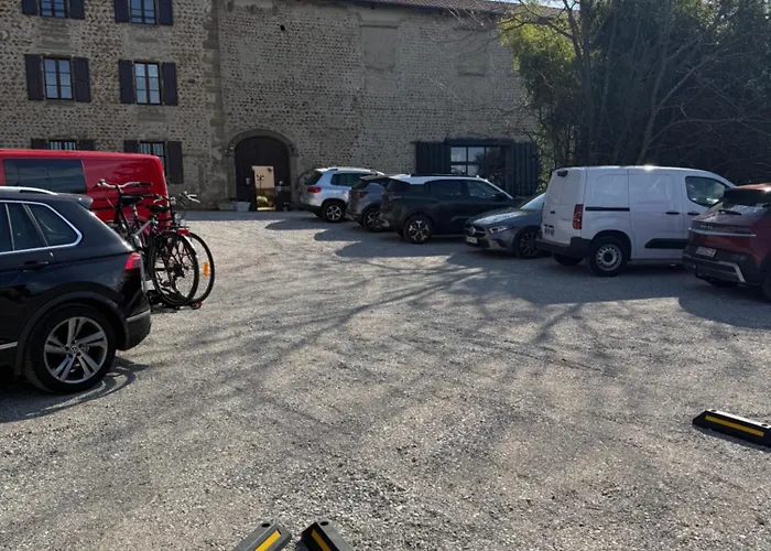 Chateau De La Saone Oda ve Kahvaltı 3*