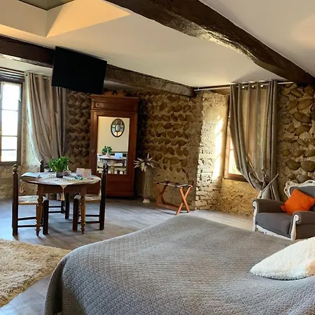 Alojamento de Acomodação e Pequeno-almoço Chateau De La Saone 3*