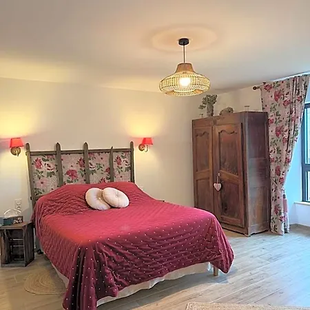 Chateau De La Saone Bed & Breakfast